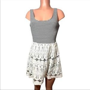 Le lis black and white mini dress size small